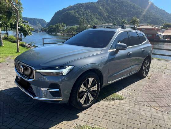 VOLVO XC60 2.0 T8 RECHARGE PLUS AWD GEARTRONIC VOLVO XC60 2.0 T8 RECHARGE PLUS AWD GEARTRONIC